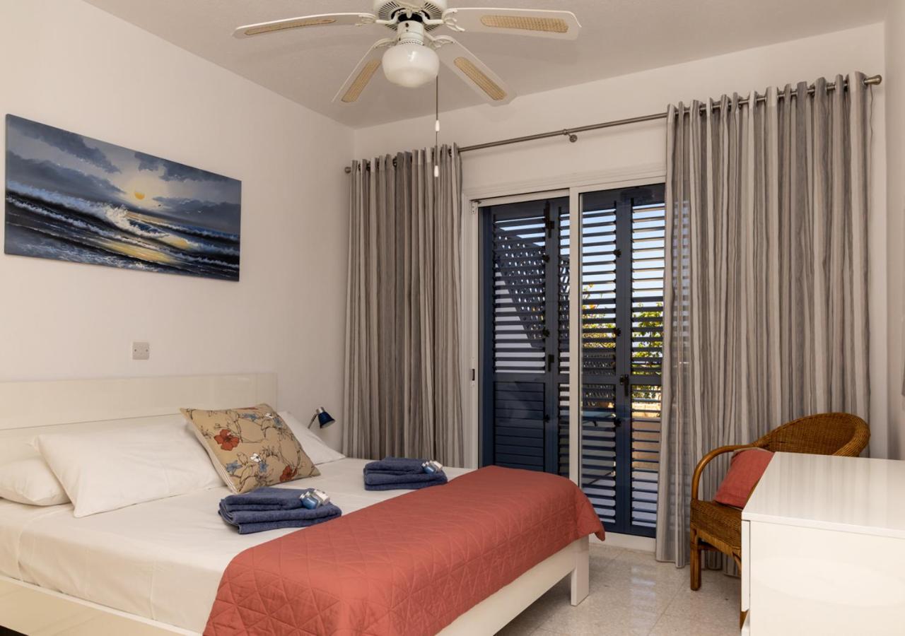 105 Kings Palace - Fabulous 2 Bed, 2 Bath, Large Patio With Garden - Sea Views Paphos Extérieur photo
