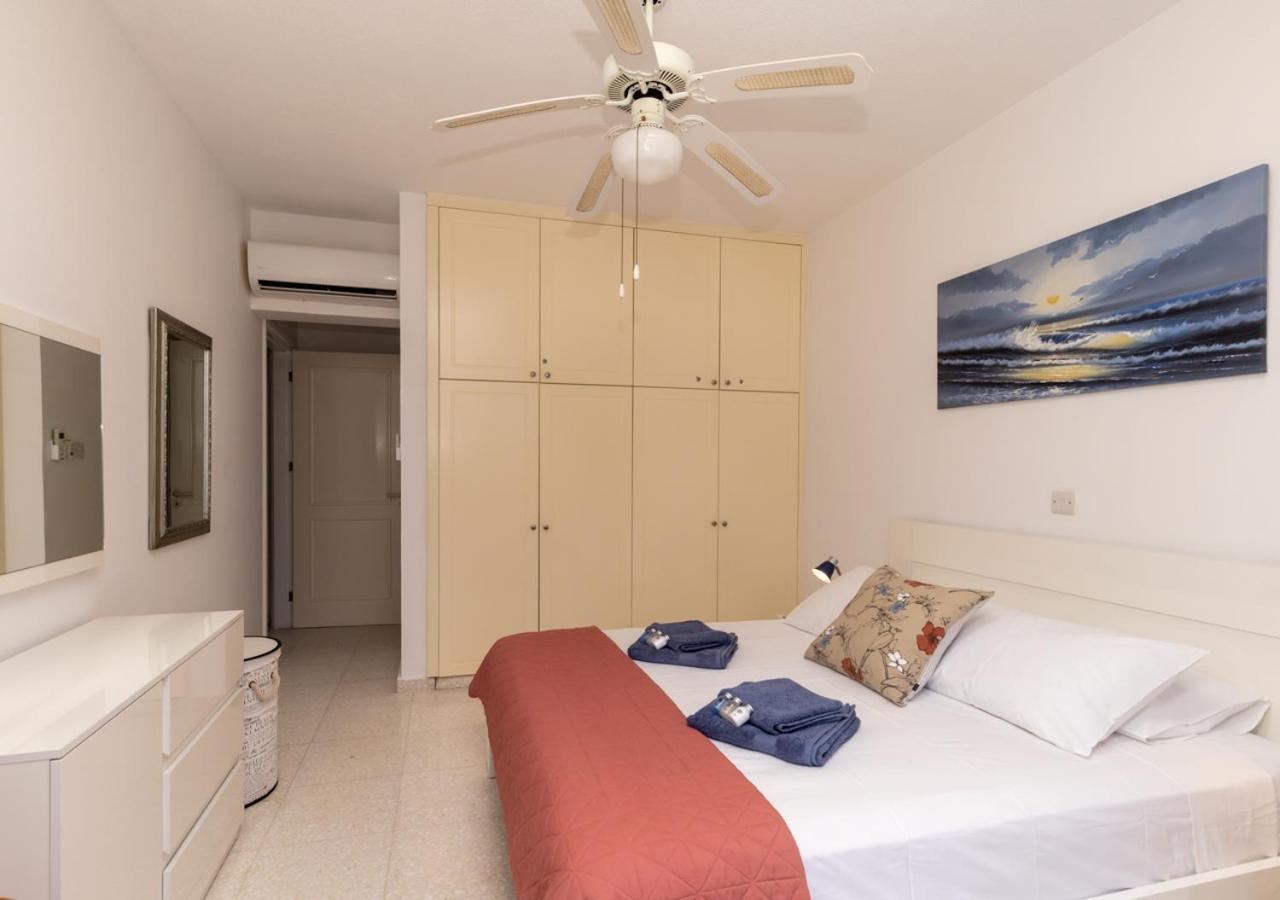 105 Kings Palace - Fabulous 2 Bed, 2 Bath, Large Patio With Garden - Sea Views Paphos Extérieur photo