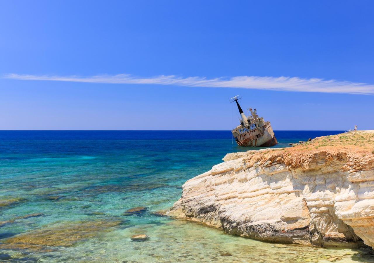 105 Kings Palace - Fabulous 2 Bed, 2 Bath, Large Patio With Garden - Sea Views Paphos Extérieur photo
