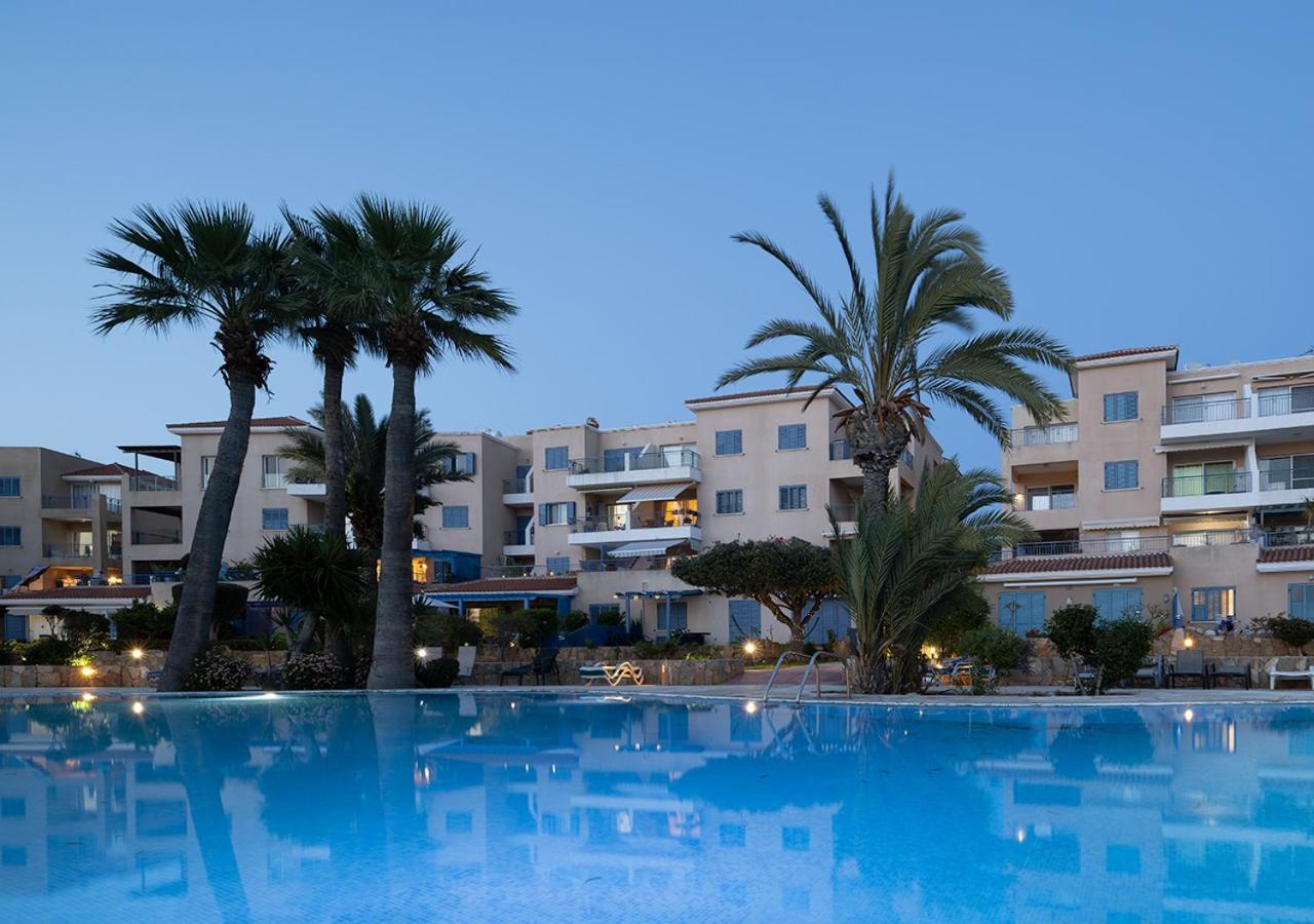 105 Kings Palace - Fabulous 2 Bed, 2 Bath, Large Patio With Garden - Sea Views Paphos Extérieur photo