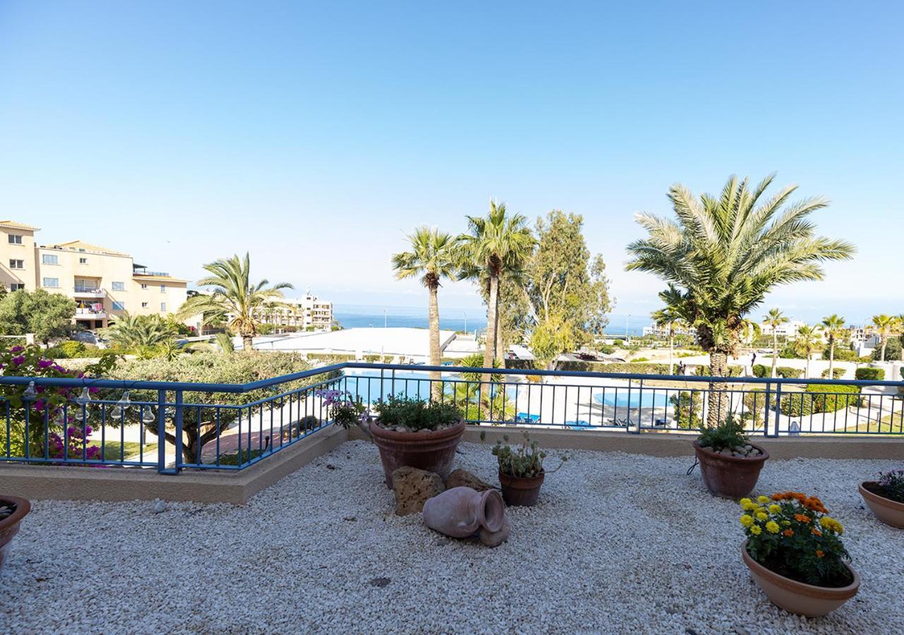 105 Kings Palace - Fabulous 2 Bed, 2 Bath, Large Patio With Garden - Sea Views Paphos Extérieur photo