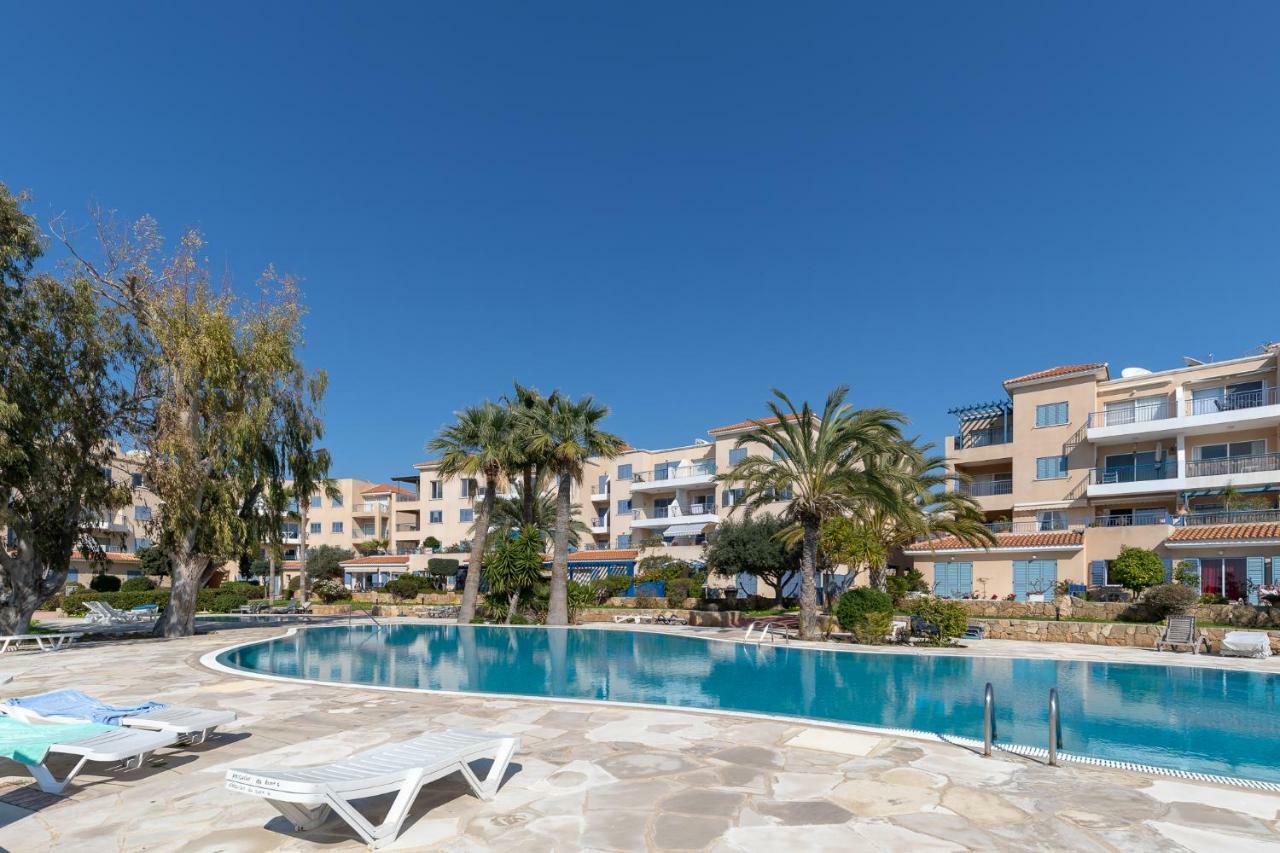 105 Kings Palace - Fabulous 2 Bed, 2 Bath, Large Patio With Garden - Sea Views Paphos Extérieur photo