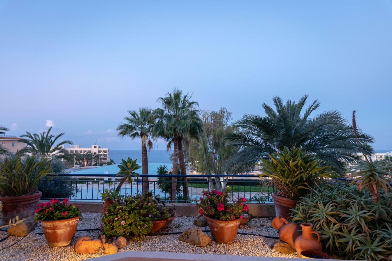 105 Kings Palace - Fabulous 2 Bed, 2 Bath, Large Patio With Garden - Sea Views Paphos Extérieur photo