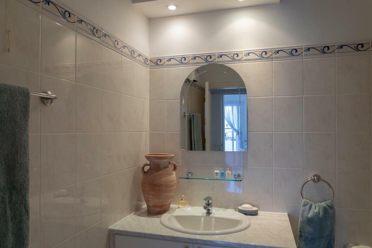 105 Kings Palace - Fabulous 2 Bed, 2 Bath, Large Patio With Garden - Sea Views Paphos Extérieur photo
