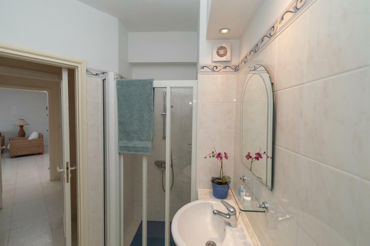 105 Kings Palace - Fabulous 2 Bed, 2 Bath, Large Patio With Garden - Sea Views Paphos Extérieur photo